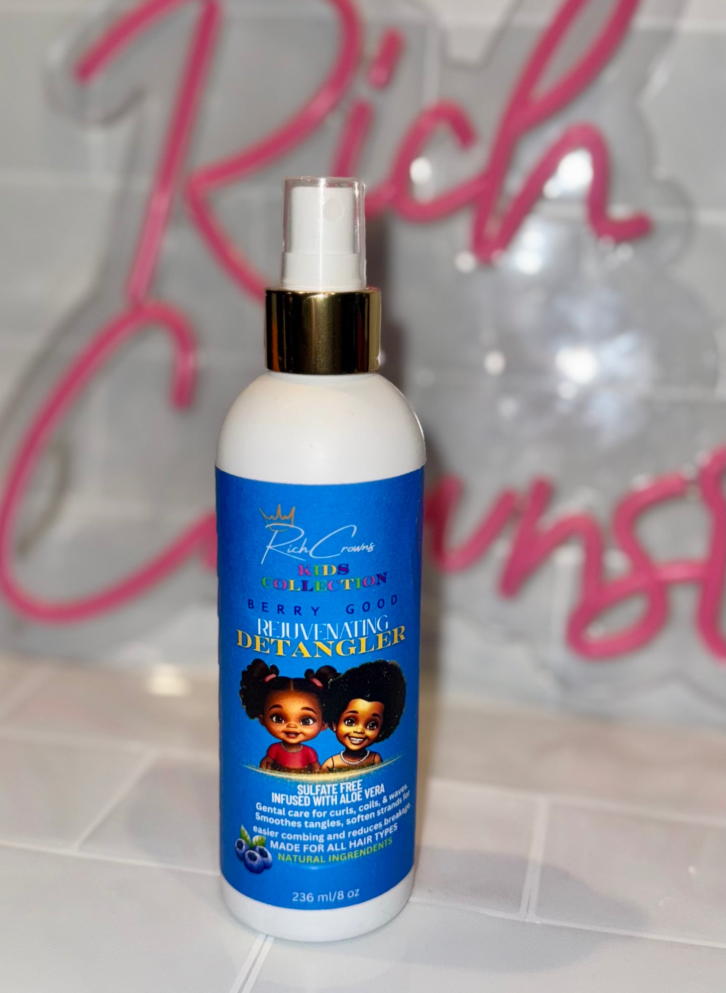 Berry Good Rejuvenating Detangler Spray