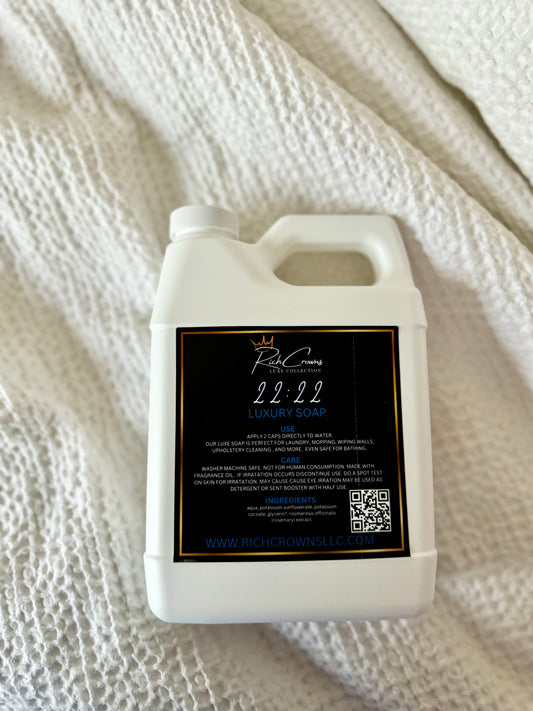 NATURAL LUXURY LIQUID LAUNDRY DETERGENT